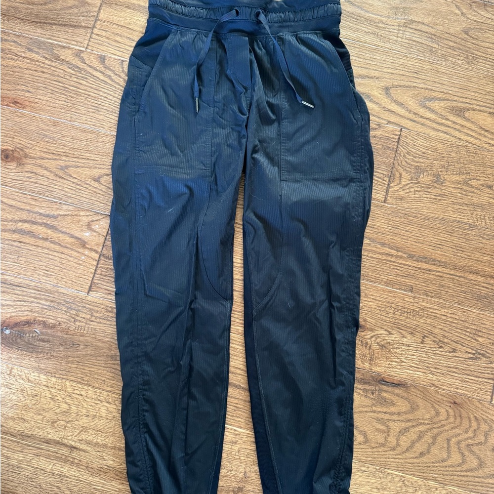 Women’s lululemon jogger